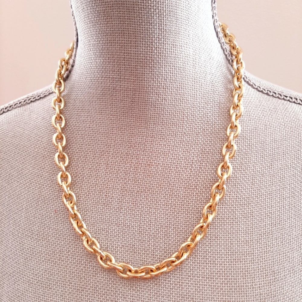 Gold Chunky Chain Necklace